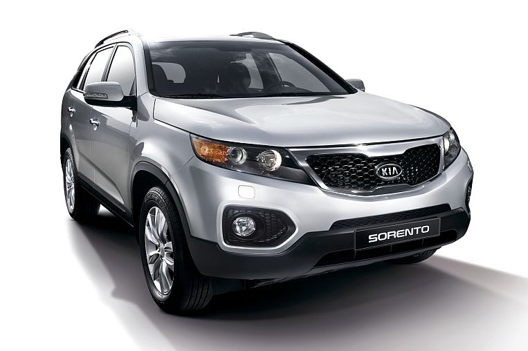 Kia Sorento se po sedmi letech objevuje ve druhé generaci.
