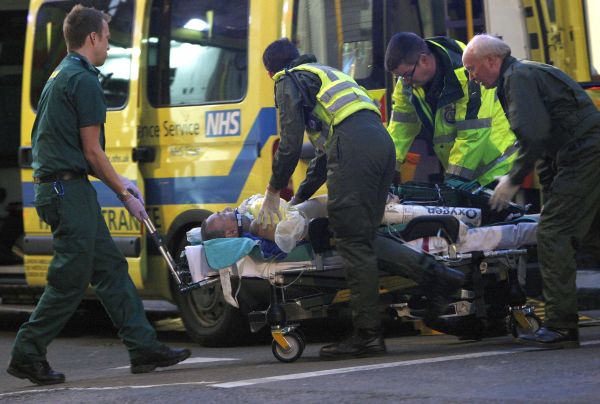 V Londýně si protesty vyžádaly dokonce oběti na životech.