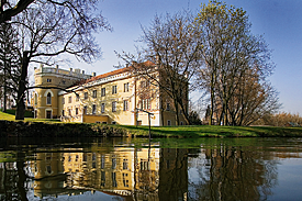 Kam na hrad? Nebo raději na z&aacute;mek? Sezona zač&iacute;n&aacute;.