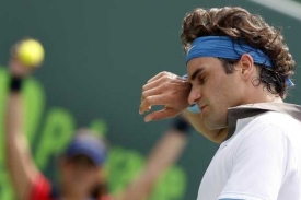 Roger Federer se letos nemůže dostat do formy.