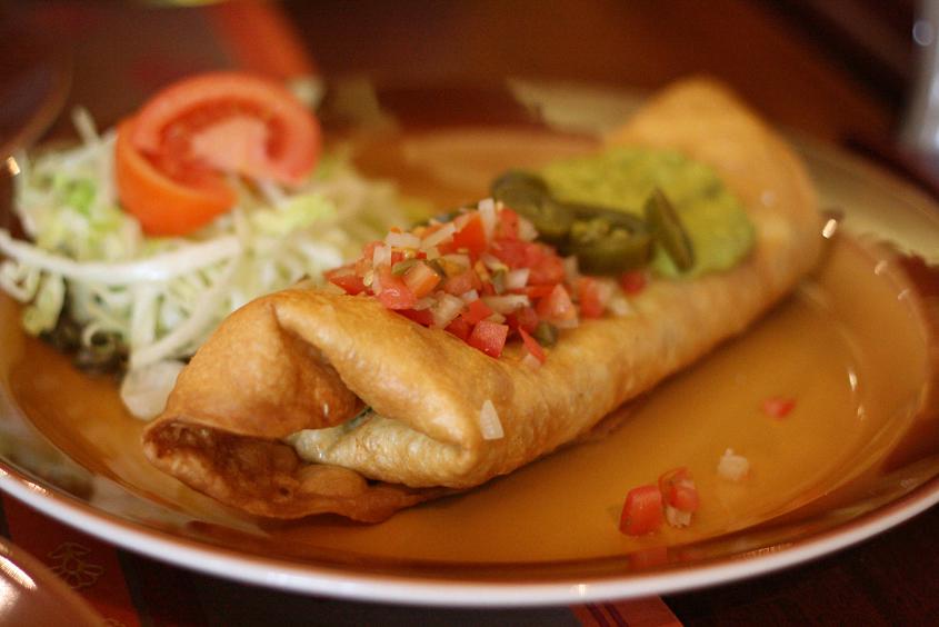 Hovězí chimichanga. 
