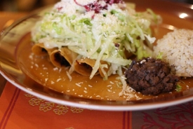 Kuřecí tacos.