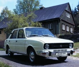 Škoda 105 patřila již při svém představení v roce 1976 mezi nejpomalejší, ale také nejhlučnější auta na československých silnicích.