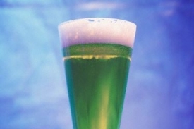 Na zelené pivo si mohou zájemci zajít na Zelený čtvrtek. Na zelené pivo si mohou zájemci zajít na Zelený čtvrtek.