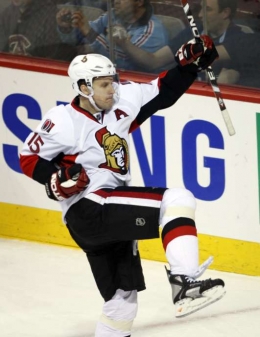 Střelec dvou rychlých branek Dany Heatley. Střelec dvou rychlých branek Dany Heatley.