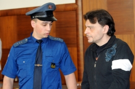 Podle soudu se Markušic nepokoušel o vraždu, dostal mírnější trest.