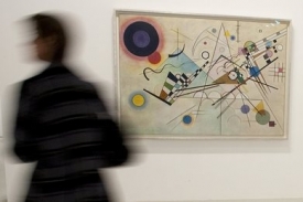 Foto z expozice v Centre Pompidou: Komposition VIII (1923)
