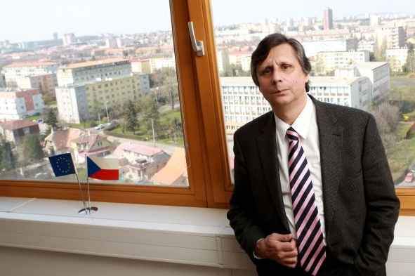Prezident Klaus zítra Fischera pověří sestavením letní vlády.