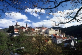 Hrad Loket.