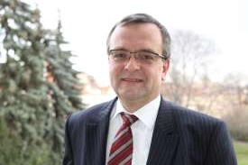 Ministr financí Miroslav Kalousek udělal personální řez.