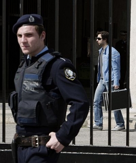 Školu nyní pečlivě střeží policie.