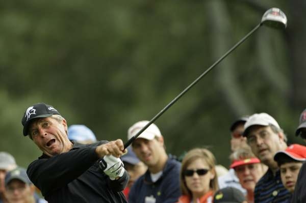 Třiasedmdesátiletý veterán Maters Gary Player se loučil.