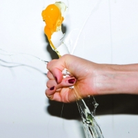 Velikonočn&iacute; obal desky The Yeah Yeah Yeahs.