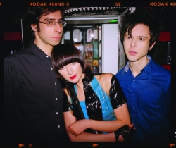 Yeah Yeah Yeahs vystoup&iacute; 1. 7. v pražsk&eacute;m klubu Roxy.