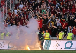 Derby se obešlo bez větších výtržností.