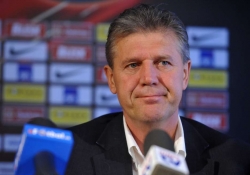 Trenér Chovanec chtěl po svých hráčích lepší fotbal. Trenér Chovanec chtěl po svých hráčích lepší fotbal.