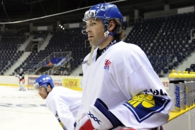 Jarom&iacute;r J&aacute;gr a Jakub Klepi&scaron; (vzadu) na tr&eacute;ninku reprezentace.