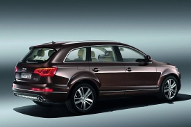 Třílitrový turbodiesel je k mání i ve variantě clean diesel.