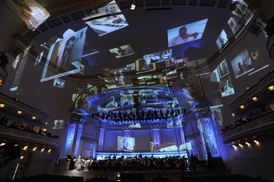 Orchestr YouTube v Carnegie Hall. 
