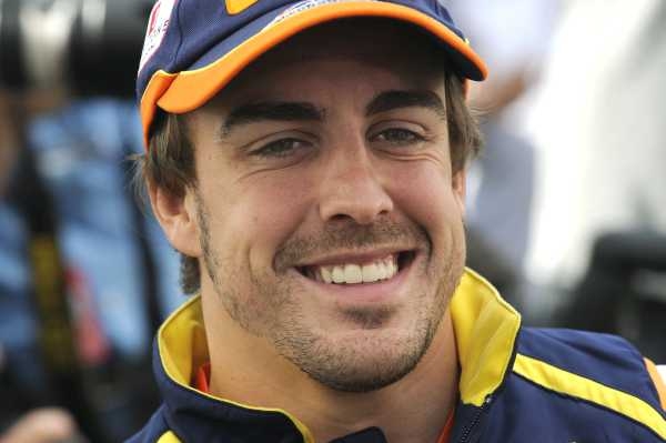 Pilot formule 1 Fernando Alonso přijede do Prahy. Pilot formule 1 Fernando Alonso přijede do Prahy.