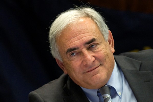 Šéf MMF Strauss-Kahn se zastal Rakouska. Šéf MMF Strauss-Kahn se zastal Rakouska.