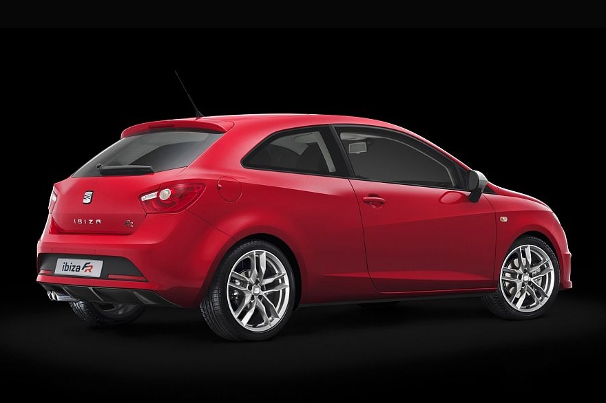 Třídveřová Ibiza bude mít s motorem 1,4 TSI 150 koní.