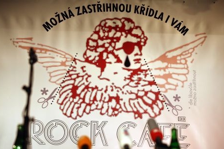 Zákaz koncertů vydal minulý týden vlastník domu.