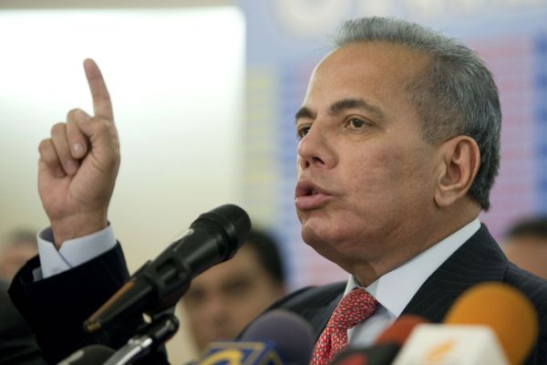 Starosta Maracaiba a zřejmě budoucí azylant Rosales.