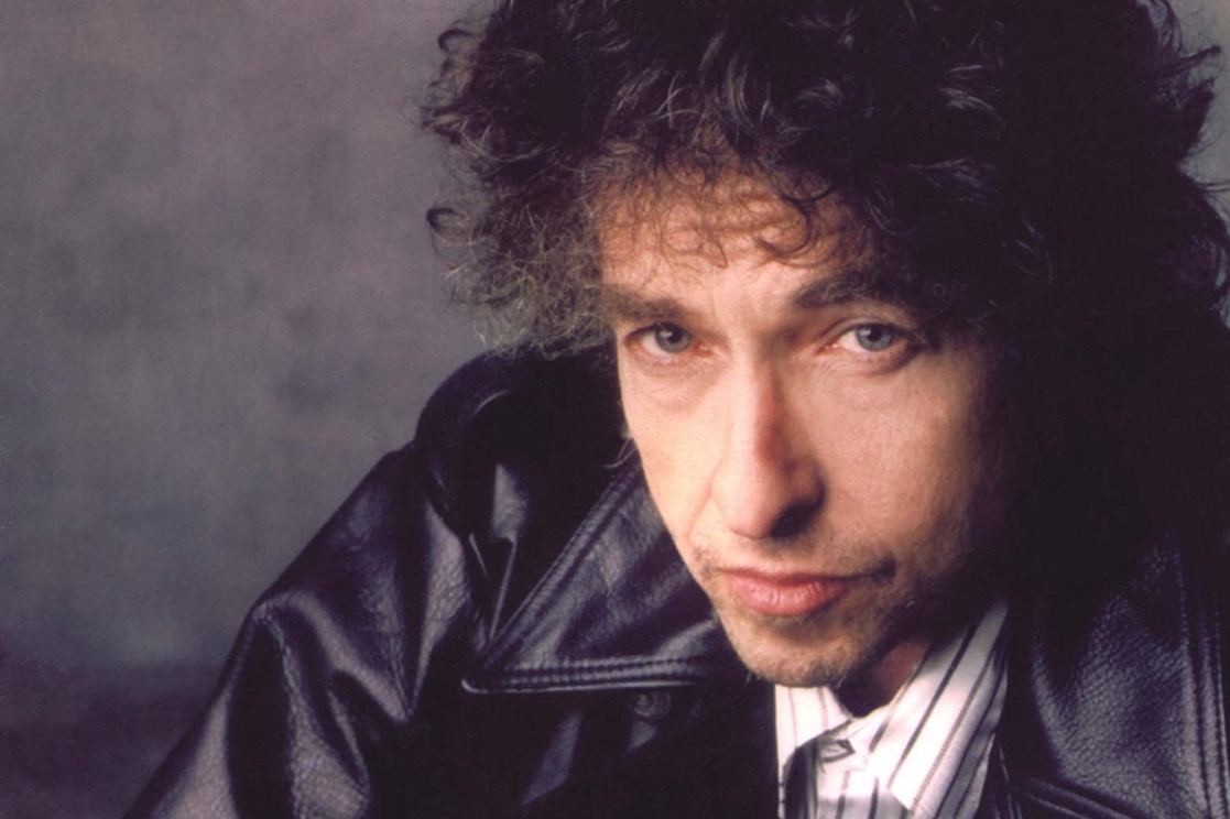 Bob Dylan na pravidla showbznysu nehledí.