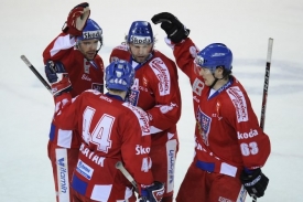 Če&scaron;t&iacute; hokejist&eacute; v př&iacute;pravě na &scaron;ampion&aacute;t.