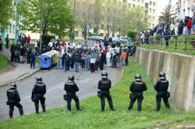 Policie chce zabránit střetům extrémistů s Romy.