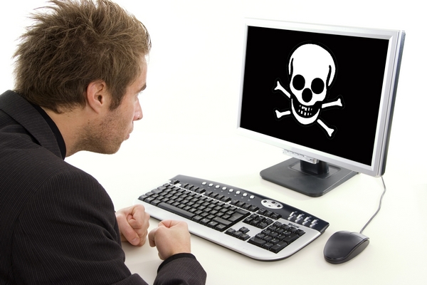 Virus Conficer se probouzí později, než se čekalo.