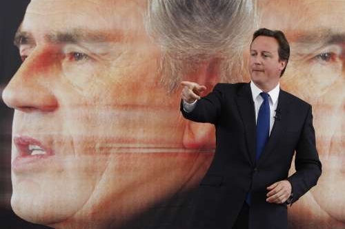 Cameron zahájil kampaň za referendum o Lisabonu.