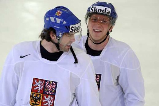 Jaromír Jágr (vlevo) a Aleš Hemský.