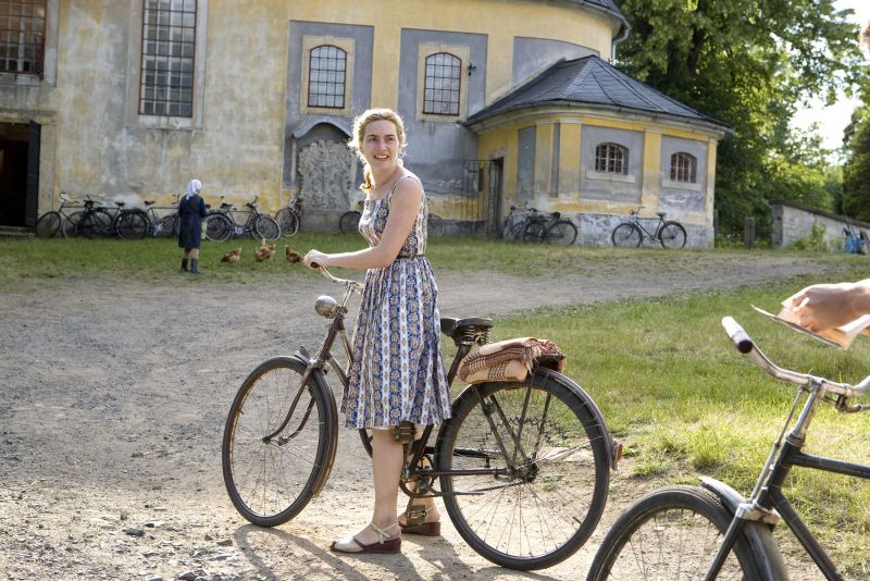 Kate Winsletová na záběru ve Sněžném u Krásné Lípy. Kate Winsletová na záběru ve Sněžném u Krásné Lípy.