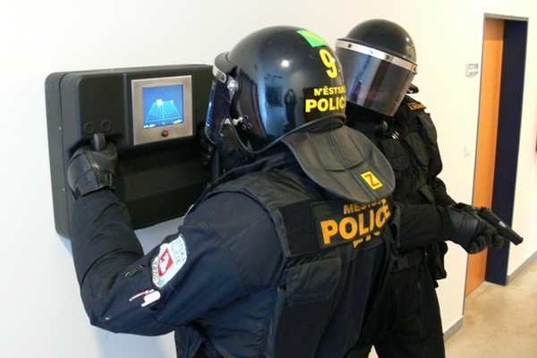 Využití pro radar najdou policisté, vojáci, záchranáři i hasiči.