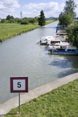 Na kanále byla slavnostně zahájena sezóna.