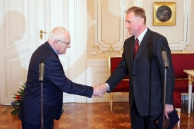 Prezident už ODS nepotřebuje, všiml si Topolánek.