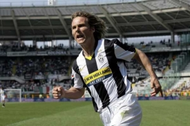 Z&aacute;ložn&iacute;k Juventusu Tur&iacute;n Pavel Nedvěd.