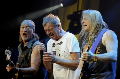 Deep Puple v Ostravě: Roger Glover, Ian Gillan a Steve Morse. 