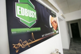 EDBUSY vybrala stovky milionů, teď je v likvidaci.