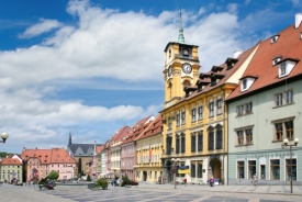 Návrhy na proměnu Kasárního náměstí jsou k vidění na radnici v Chebu.