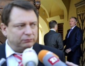Za současnou situaci je podle Topolánka zodpovědný Jiří Paroubek.
