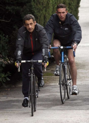 Sarkozy býval v mládí zdatným cyklistou.