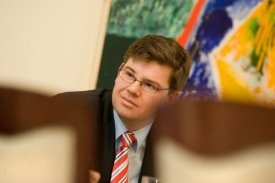 Jiřího Pospíšila vystřídá v ministerském křesle Daniela Kovářová.