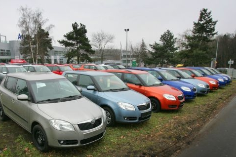 Prodej aut se zvýšil.