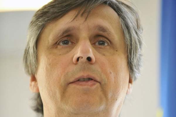 Jan Fischer jede do Bruselu, pak na Slovensko.