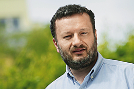 Biochemik Jan Konvalinka