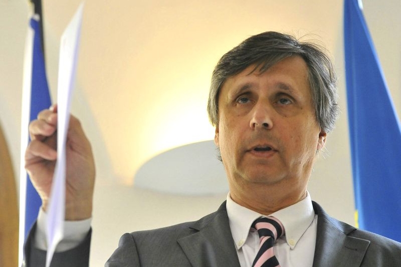 Premiér Jan Fischer.