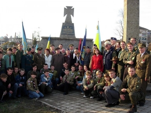 Setkání členů UPA a divize SS Galizien v Berežany (2006).